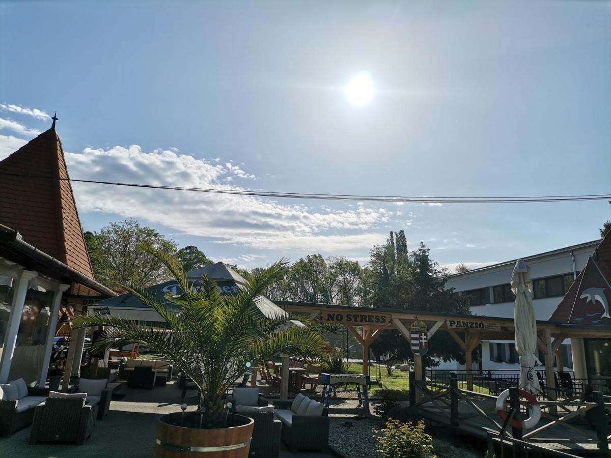 Bed and Breakfast No Stress Panzió-Pizzéria-Sporttábor Harkány Exterior foto